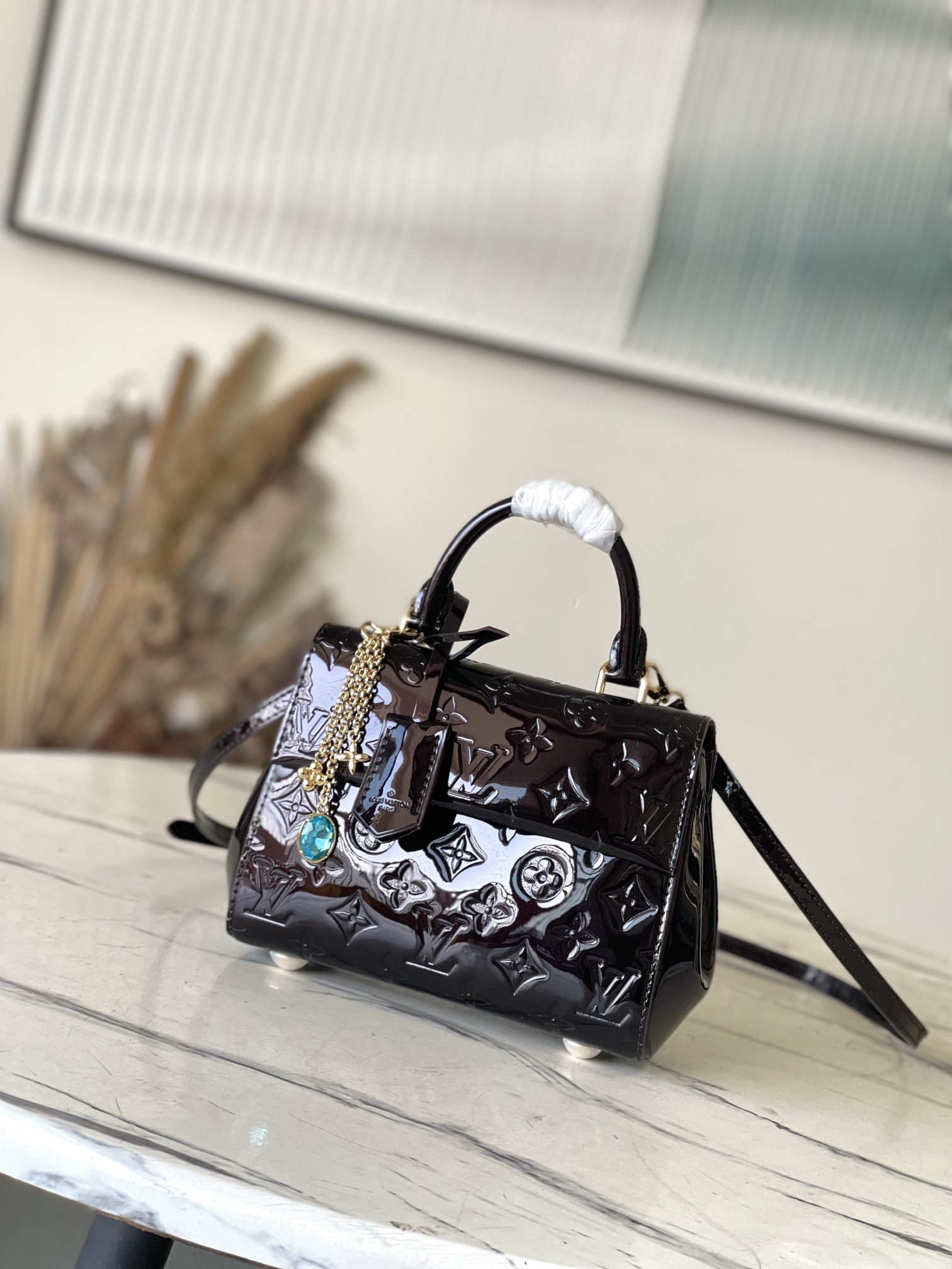 LV Shoulder bag M27173 20x16x7.5cm
