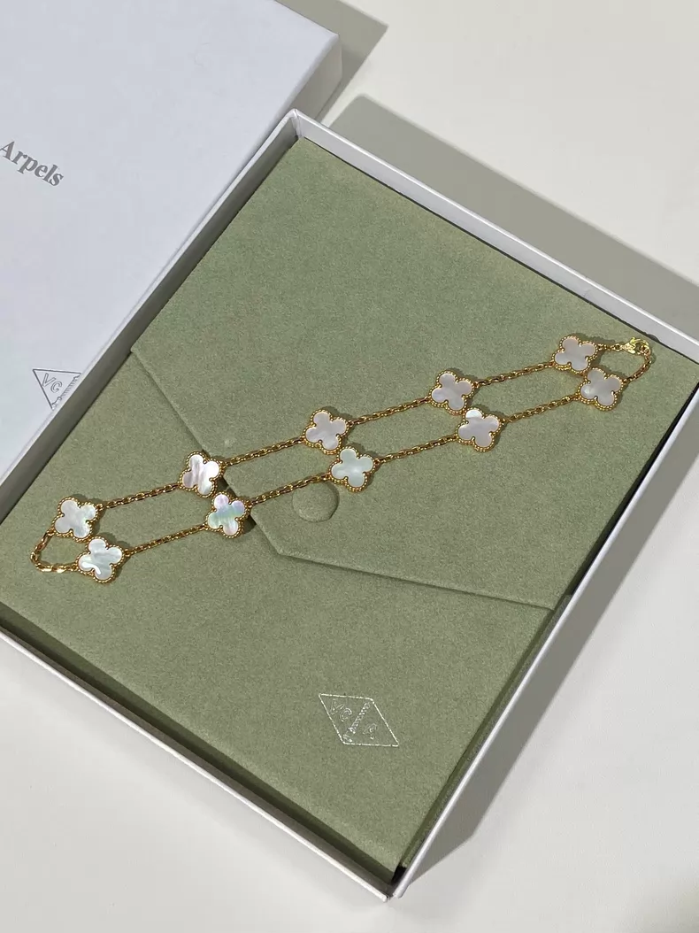 Van Cleef & Arpels Alhambra 10 motifs necklace