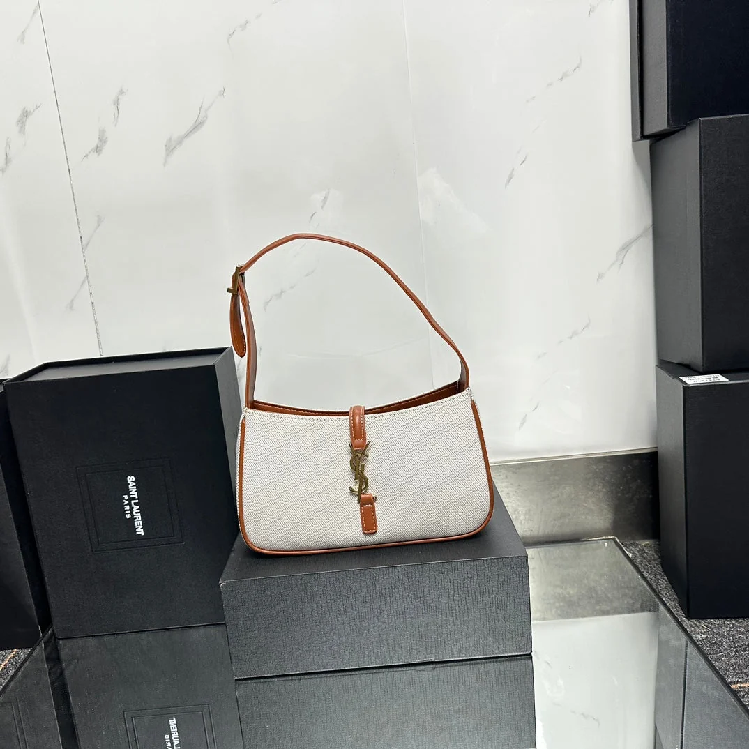 【Saint Laurent】LEA57 Shoulder Bag - Lightweight & Casual - Limited Quantity