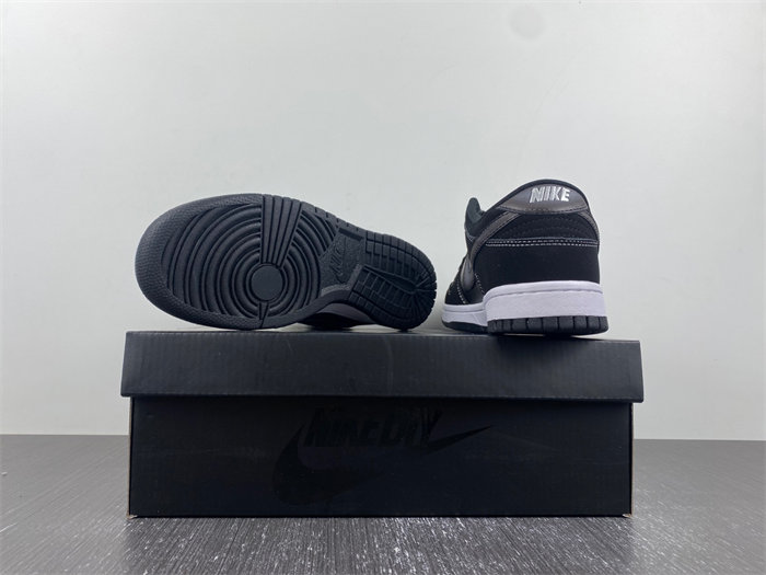 FD6923-001 NK Dunk Low Airbrush Swoosh Black