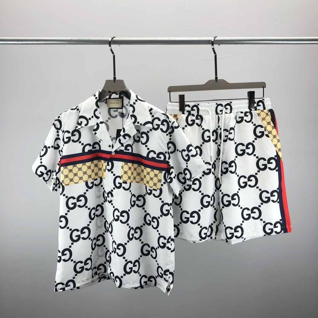 GUC Two-piece suit