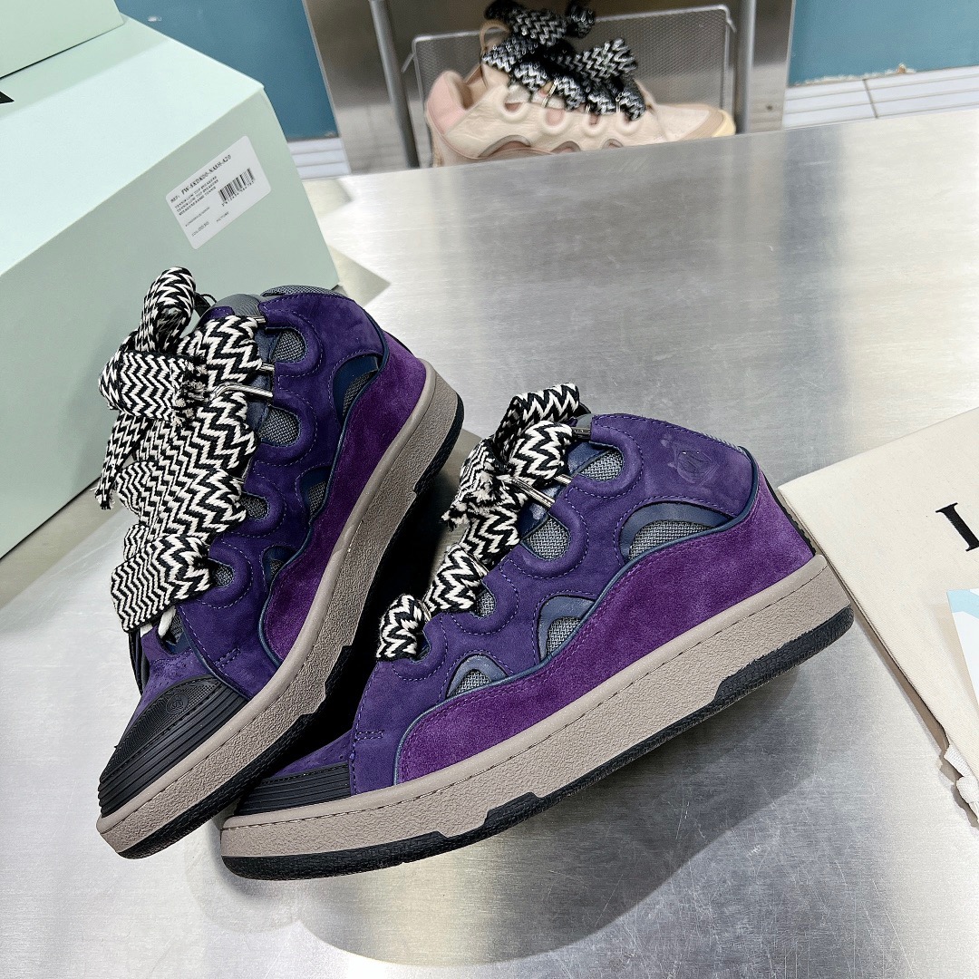 LAN Curb Sneaker 19