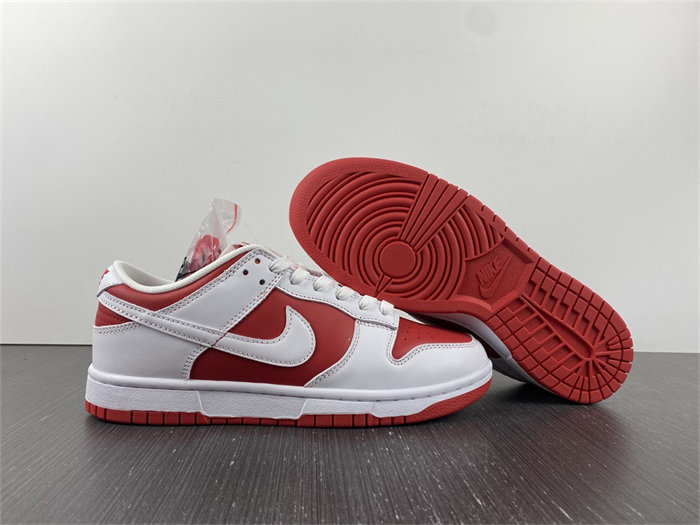 NK Dunk Low Championship Red DD1391-600