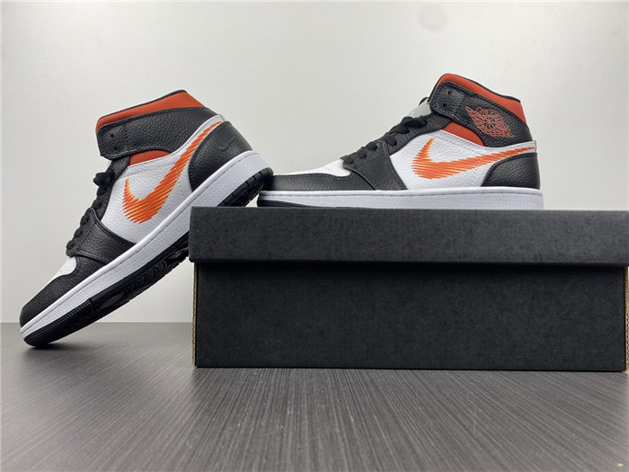 JRD1 Mid Zig Zag DN4929-100