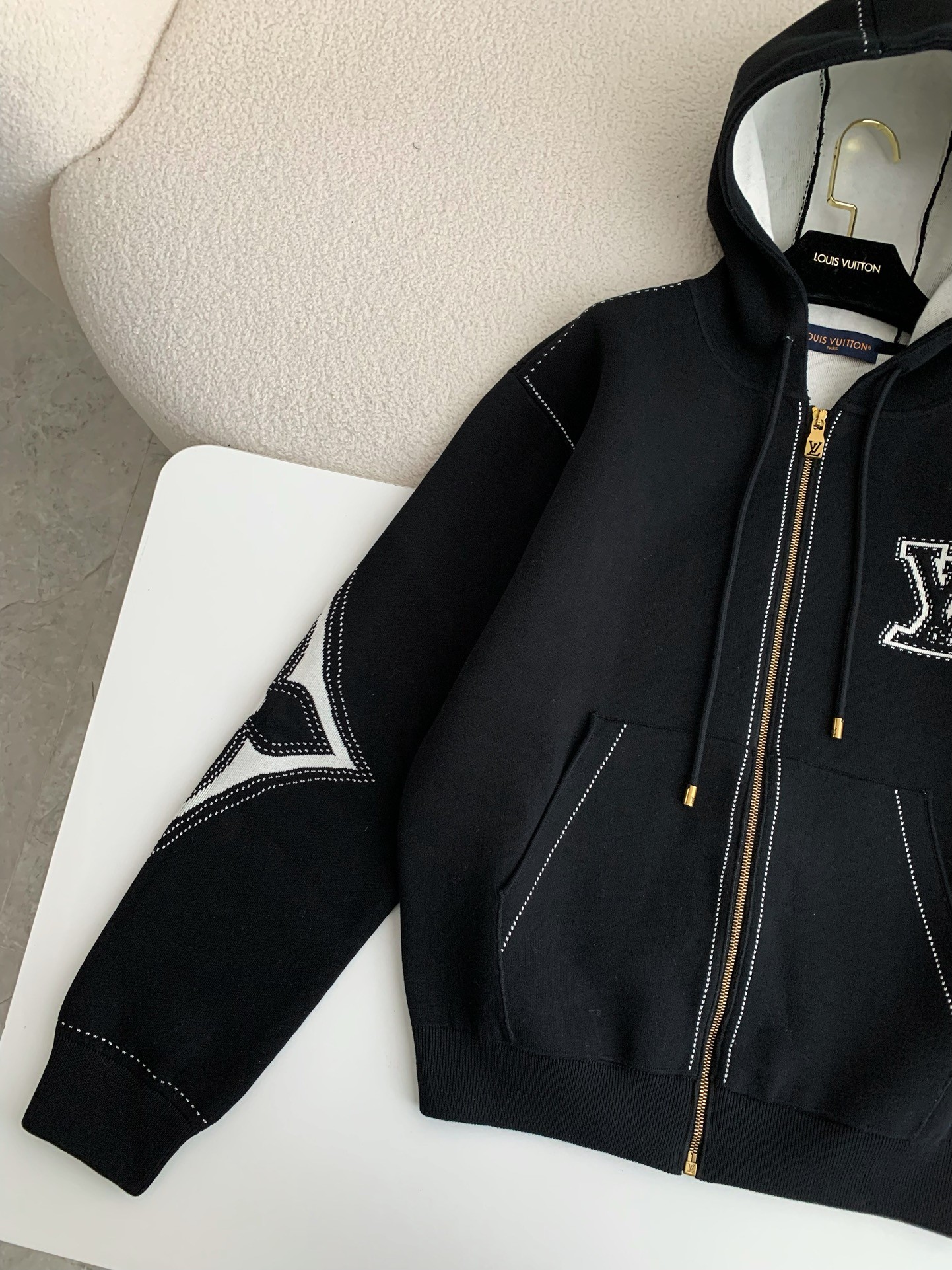 LV  SS24 Logo Inlaid flower zipper sweatshirt Jackets