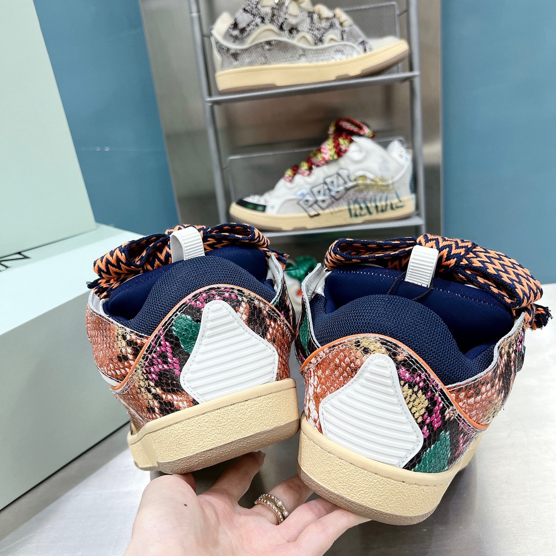 LAN Curb Sneaker 17