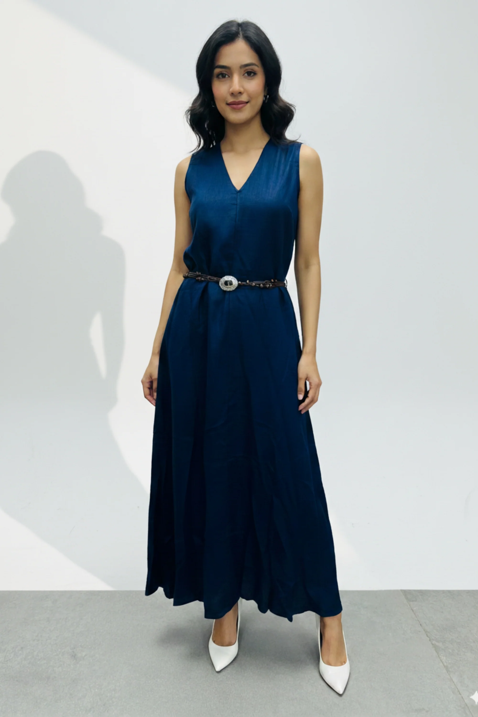 Sleeveless V-Neck Belted Maxi Dress