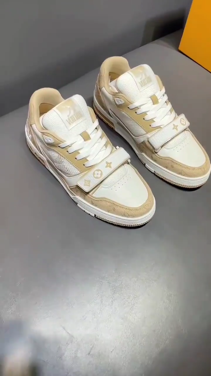 LV  Trainer Sneaker ‘Beige’