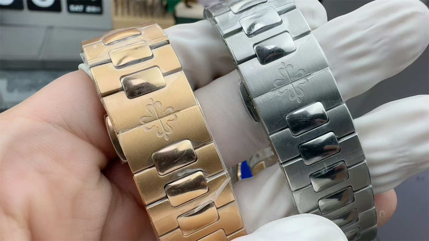 Patek Philippe Nautilus 5712/1R Replica – Rose Gold Moonphase Watch
