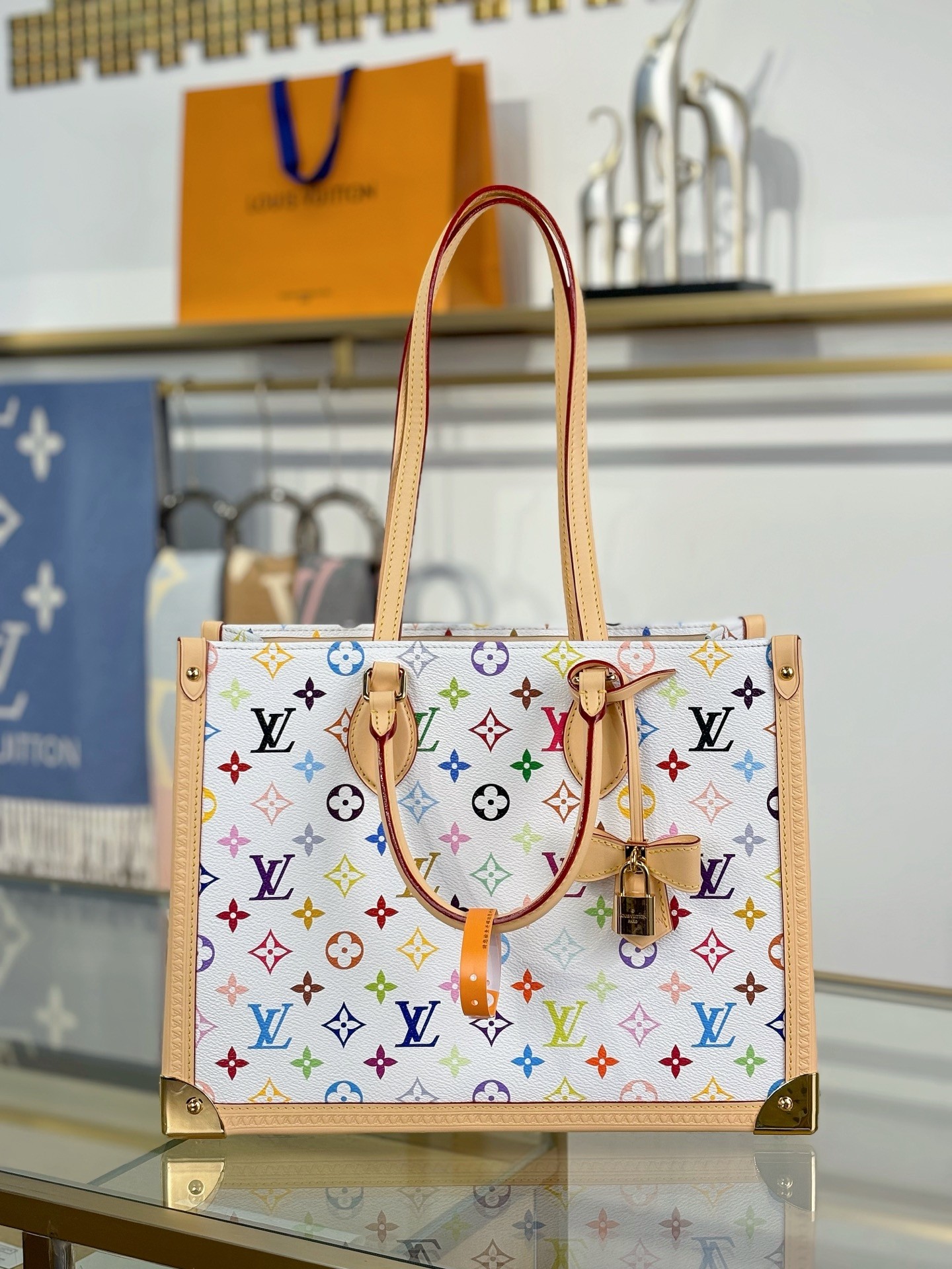 LV  x TM ONTHEGO 35x27x14cm