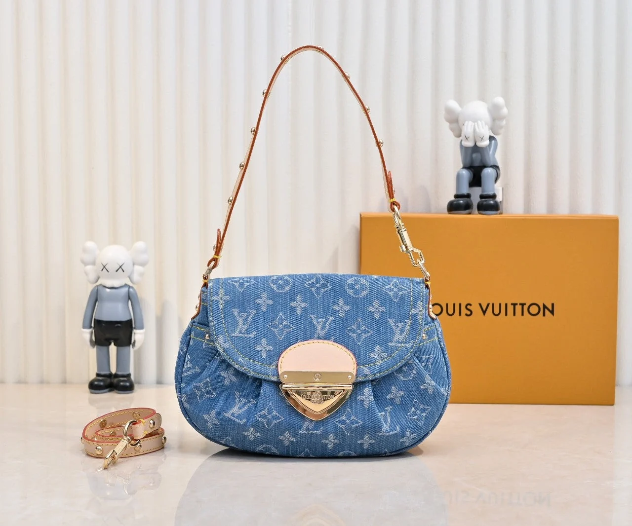 [Louis Vuitton] Exceptionally cute color! Rare Sunset Shoulder Bag