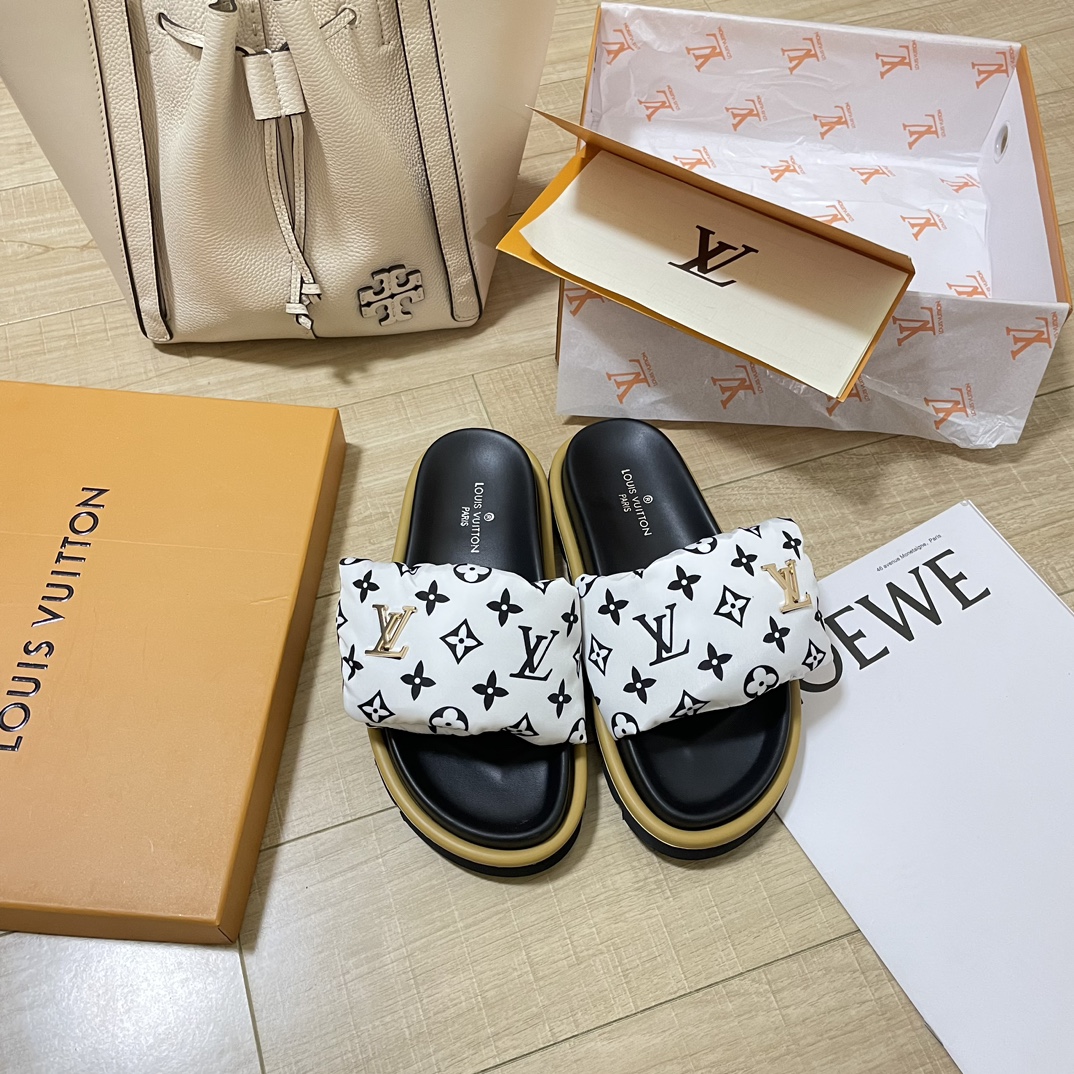 Letter Buckle Slippers LX-872018