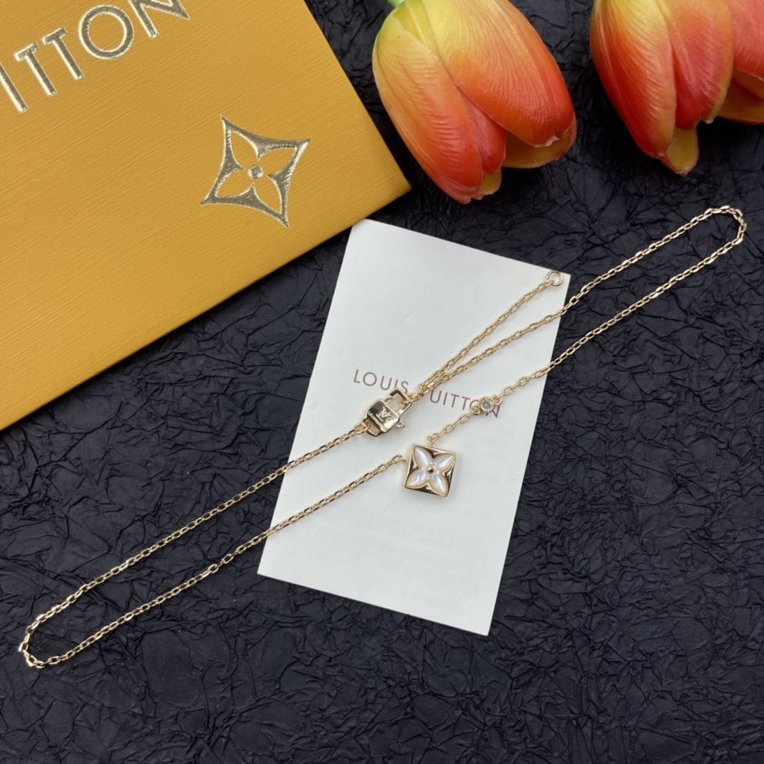 Necklace VVXL-9120021