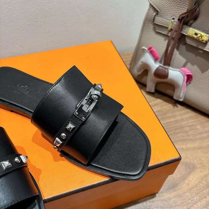 New High Quality Real Leather Slippers LX-872323