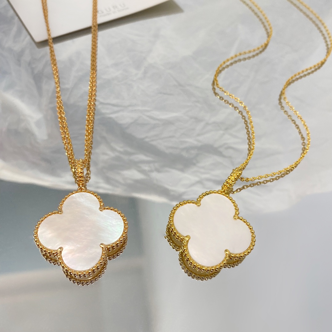 VCA Necklace