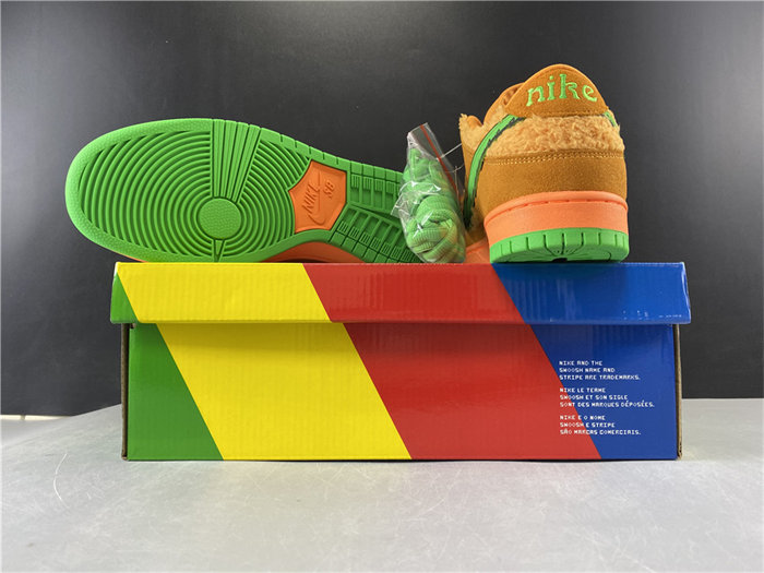 NK SB Dunk Low Grateful Dead Bears Orange CJ5378 800