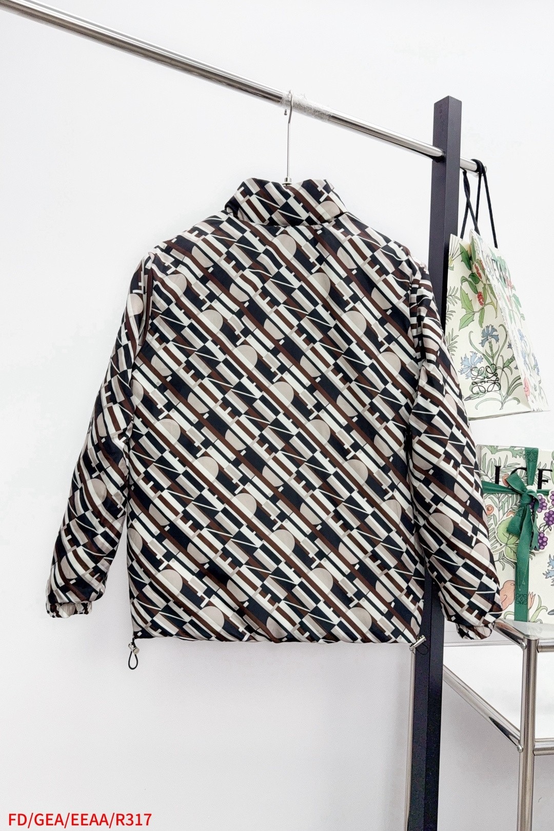 FEND Down Jacket（Double-sided wearable）