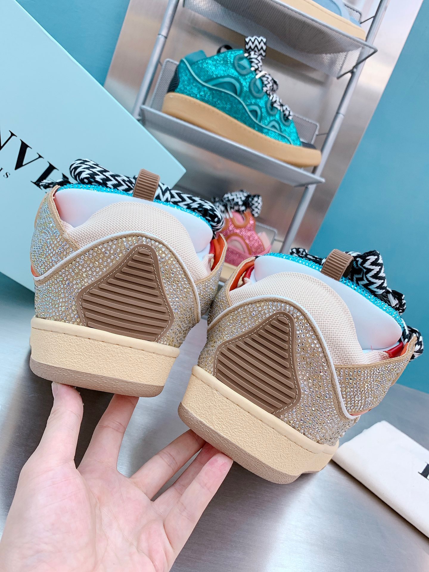 LAN Curb Sneaker 26