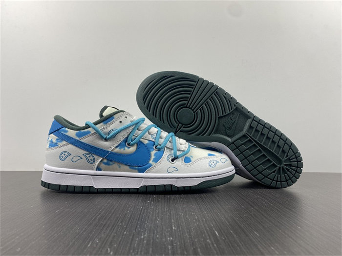 NK Dunk Low RETRO DH0957-100