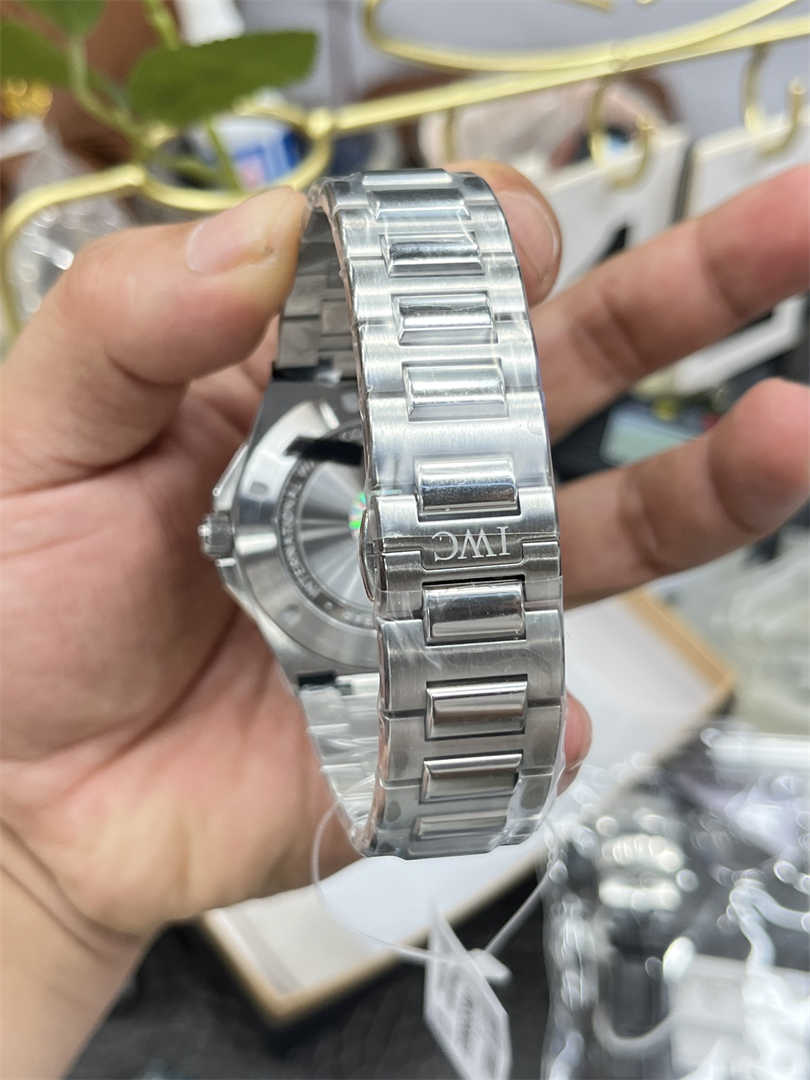 IWC Ingenieur Replica Blue Dial Watch – 40mm V7 Factory Automatic