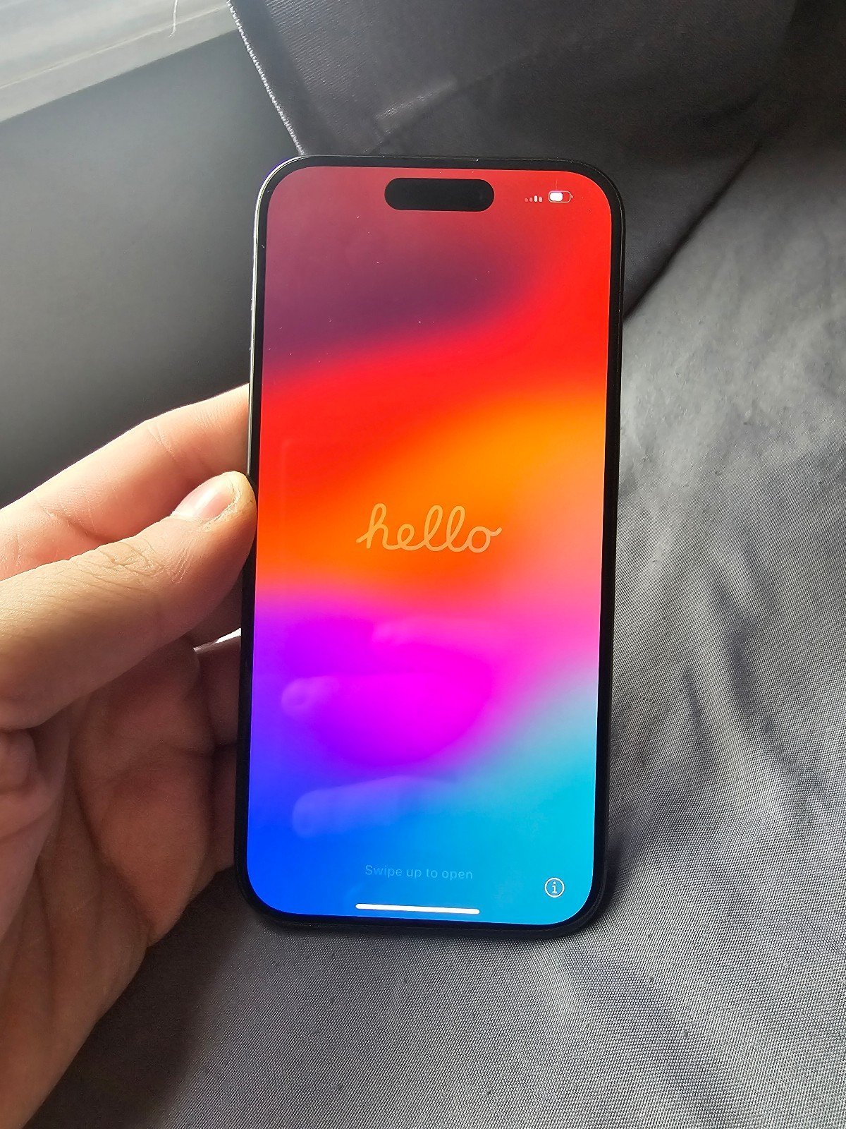 iPhone 15 pro 5T19
