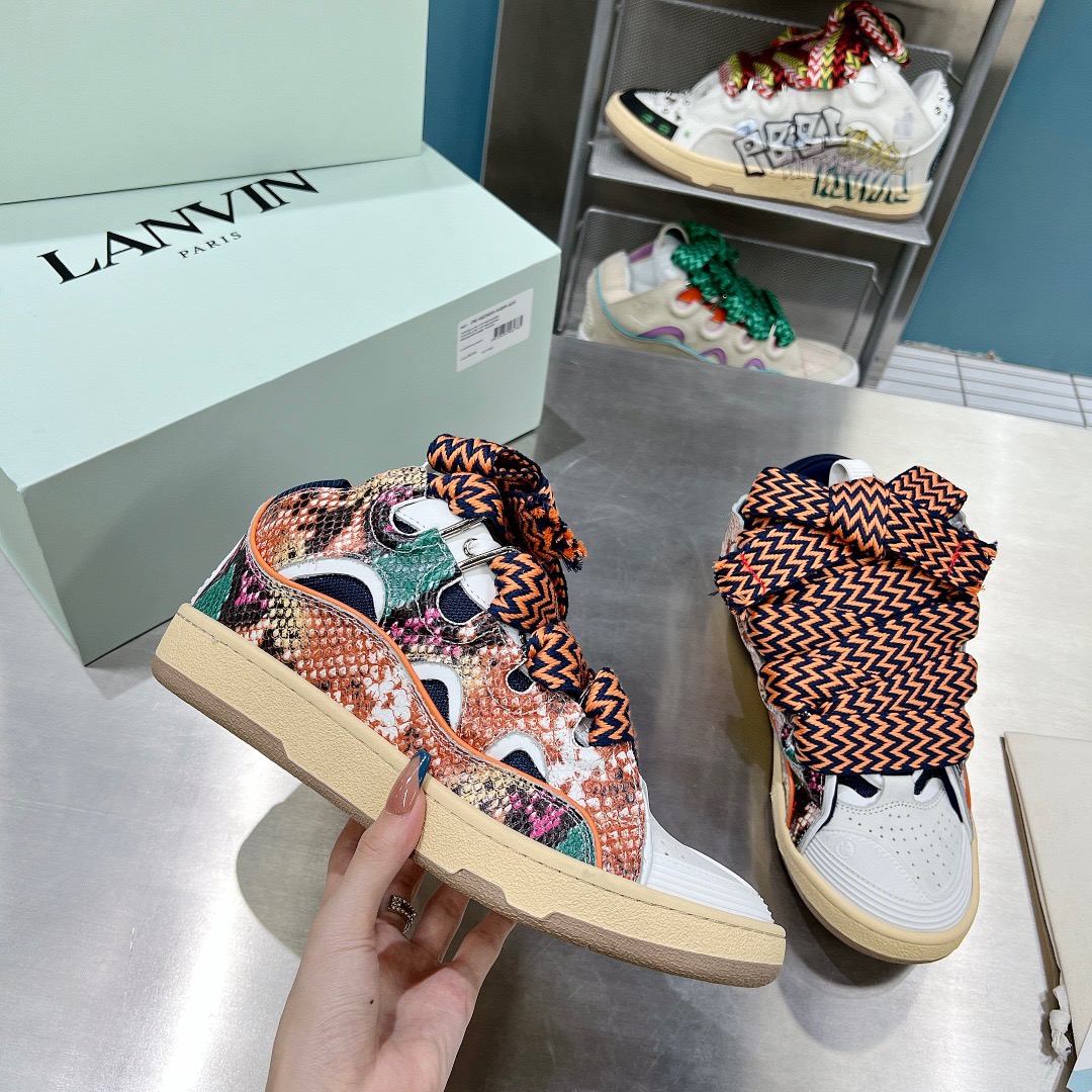 LAN Curb Sneaker 17
