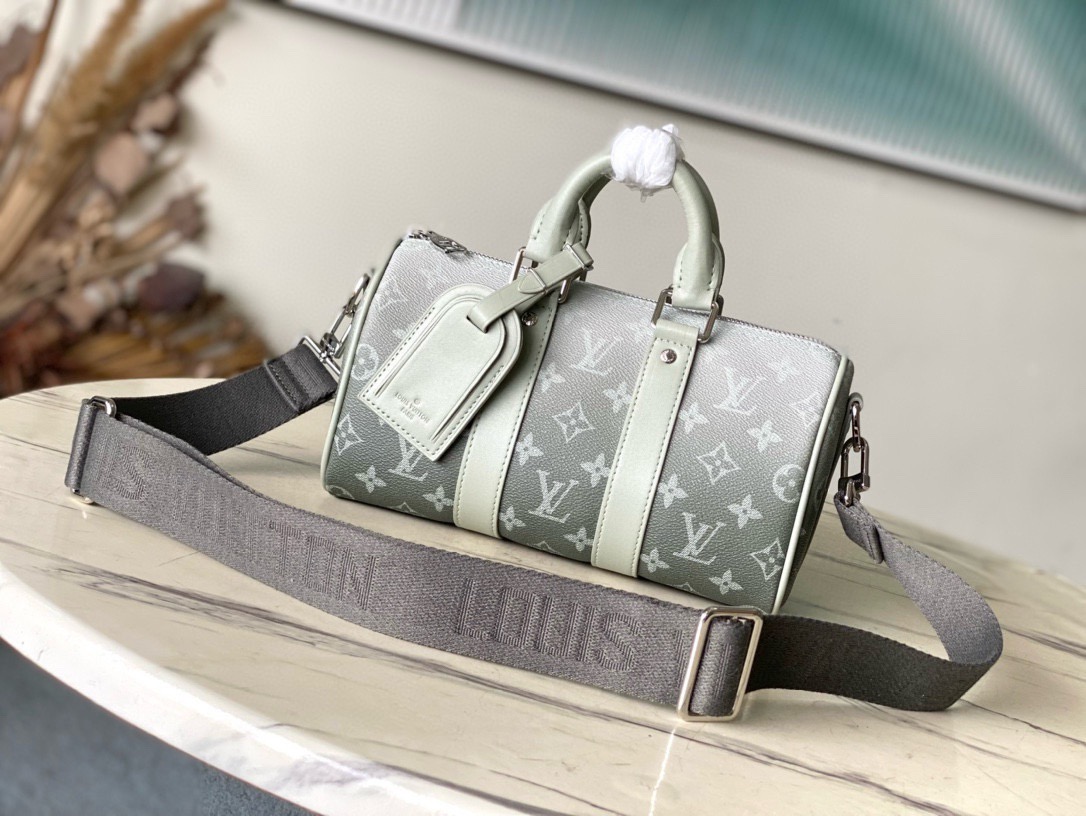 LV M11591 26ss Keepal Bandouliere 25*15*11cm