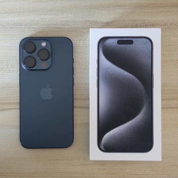 iphone 15 pro 8R85