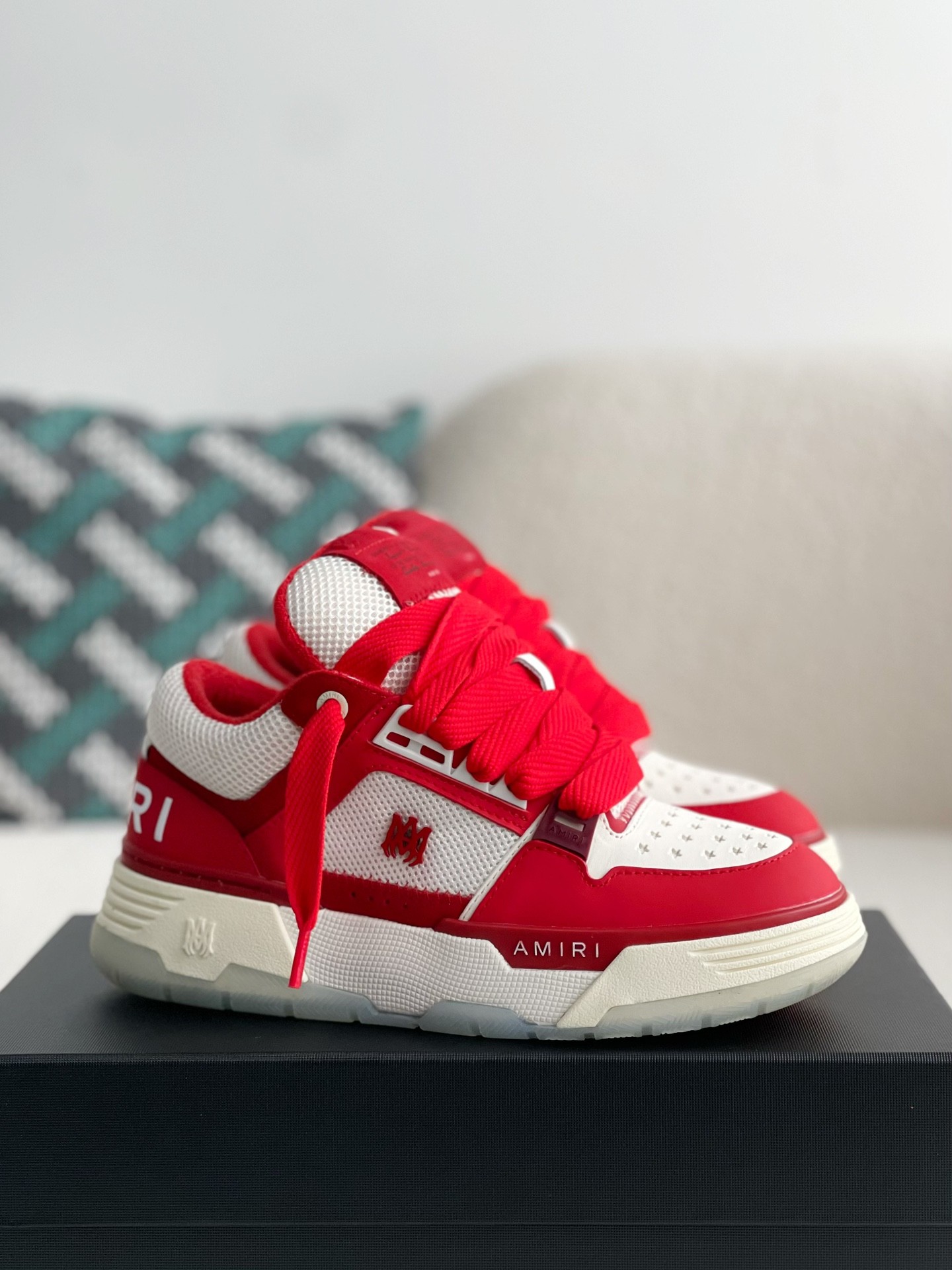 AMRI Sneakers
