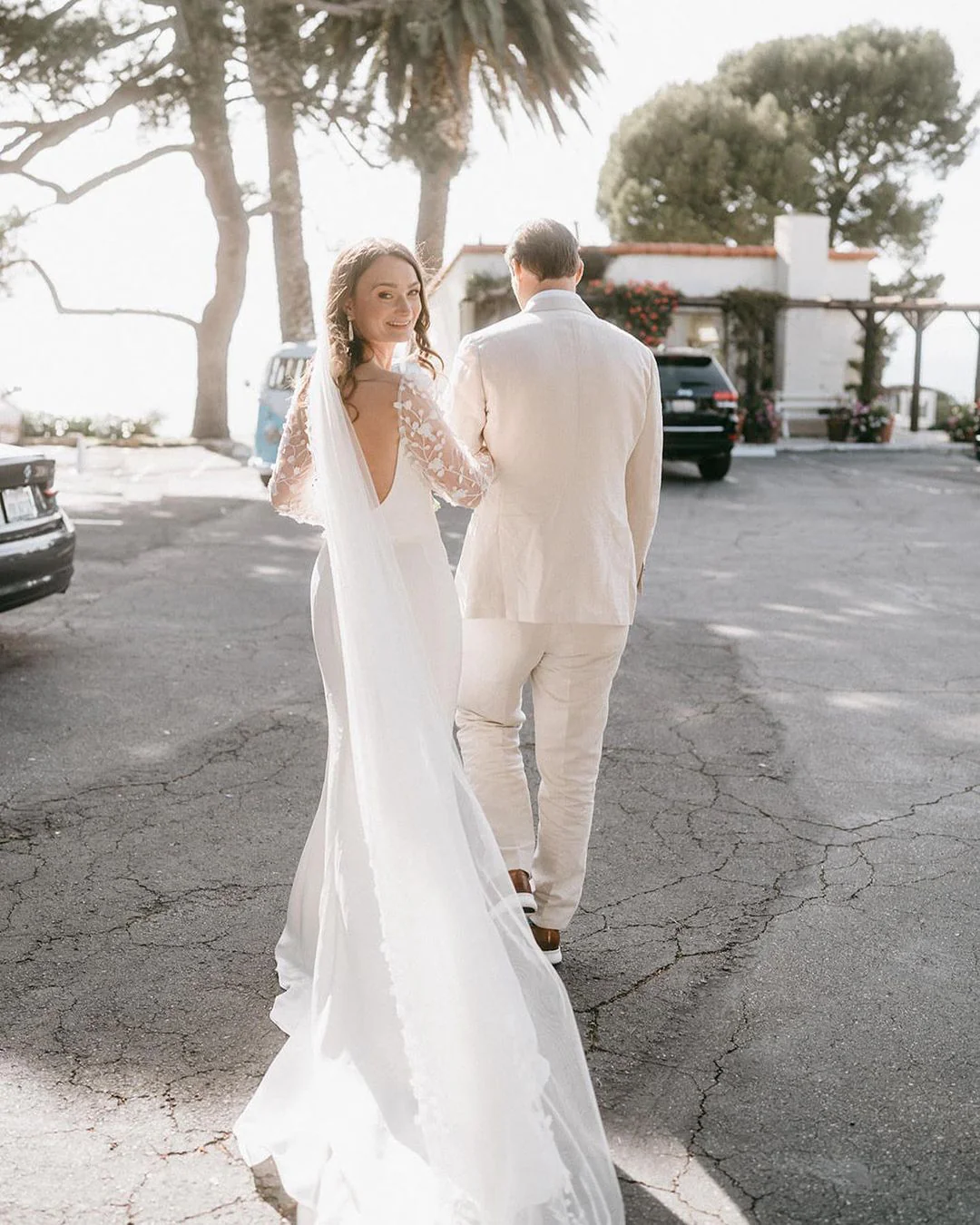 Fairy Mermaid Sweetheart Long Sleeves Satin Wedding Dress with Appliques