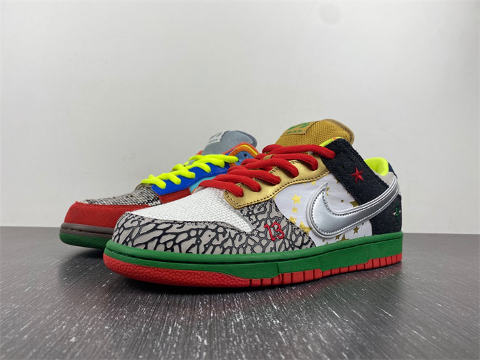 NK SB Dunk Low What the Dunk 318403-141