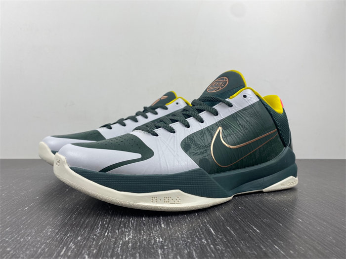 NK Kobe 5 Protro EYBL Girls CD4991-300