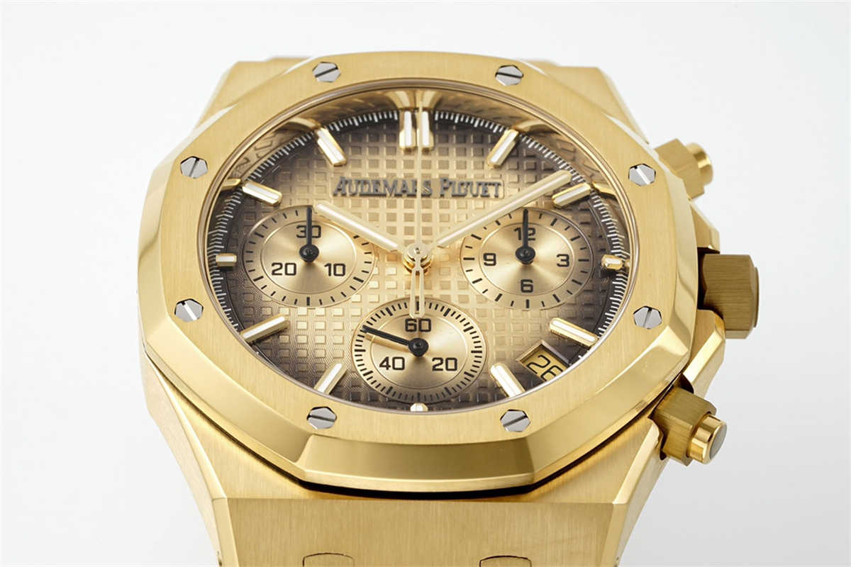 AP 26240BA Replica – Luxury Yellow Gold Royal Oak Chronograph by APS Factory