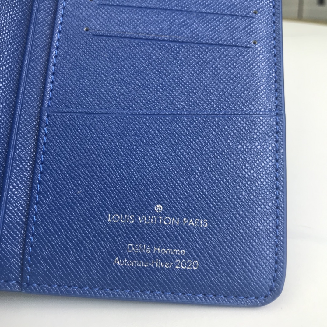 Long wallet 3.9″x7.5″x0.8″ BB-918000287