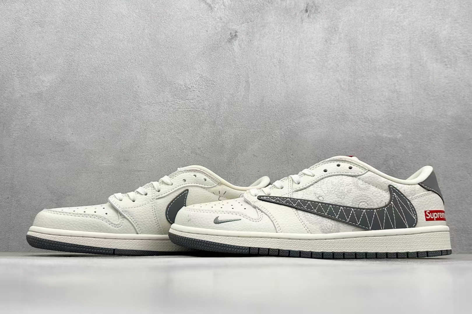 NK Air1 Low x SupreM XS2025-050