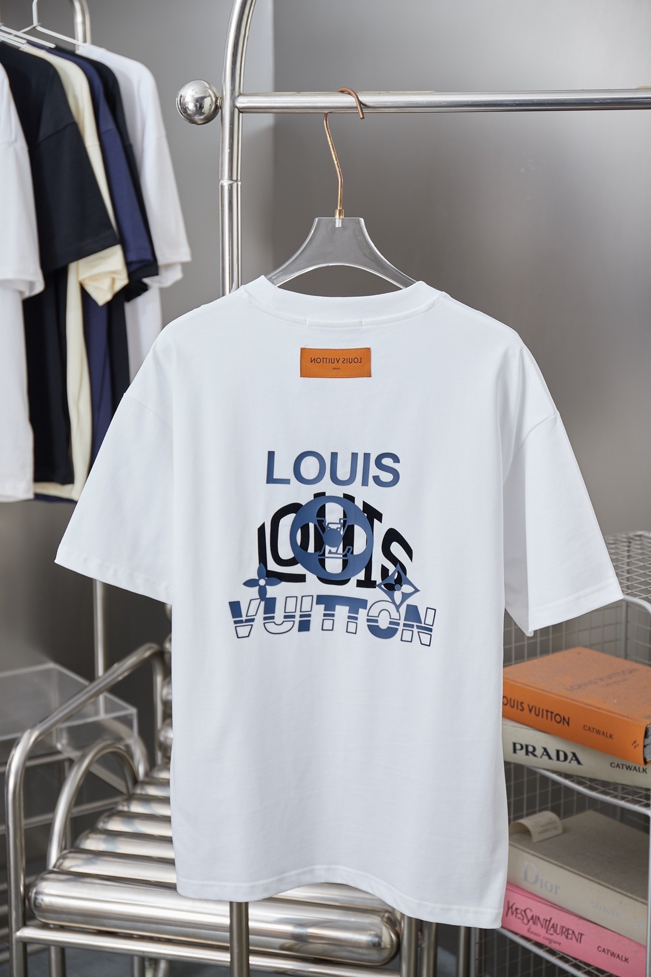 LV T-Shirt