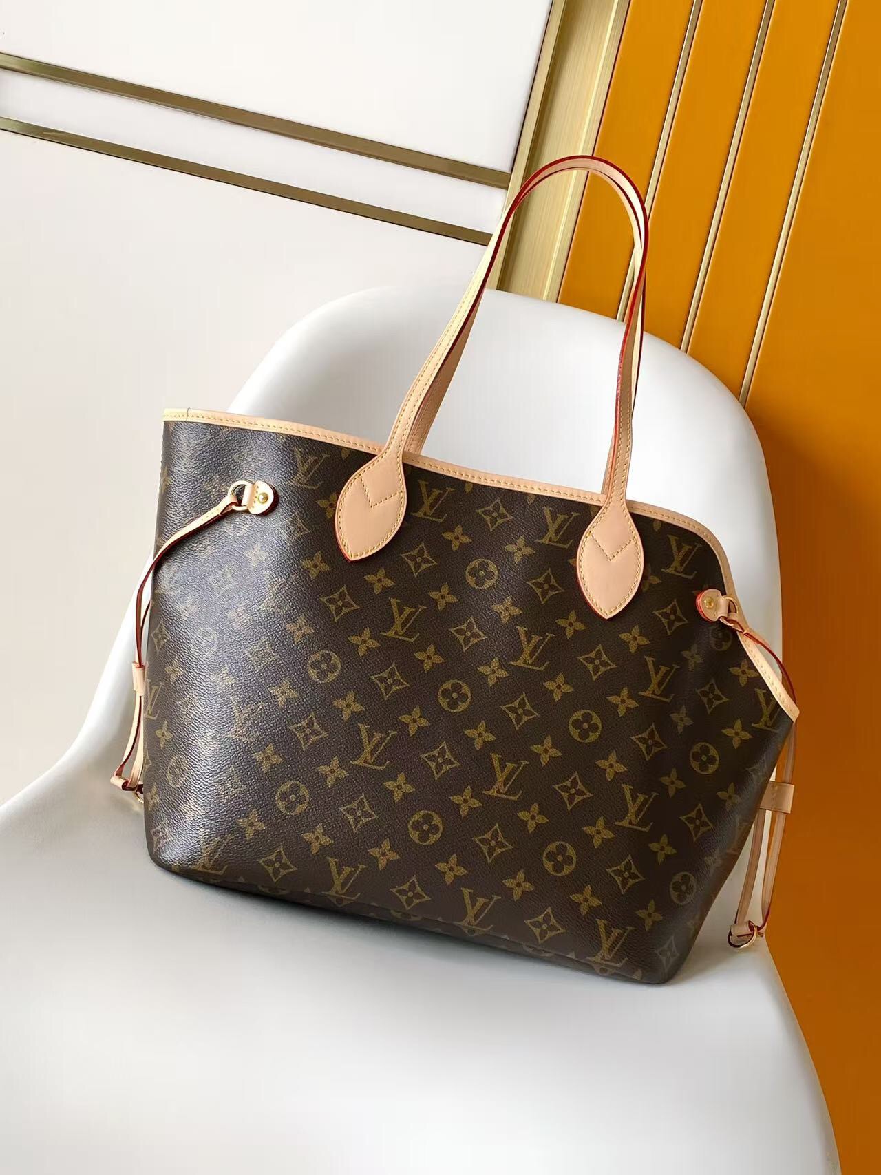 LV NEVERWOOF  Medium Pet Bag size:31*28*14CM