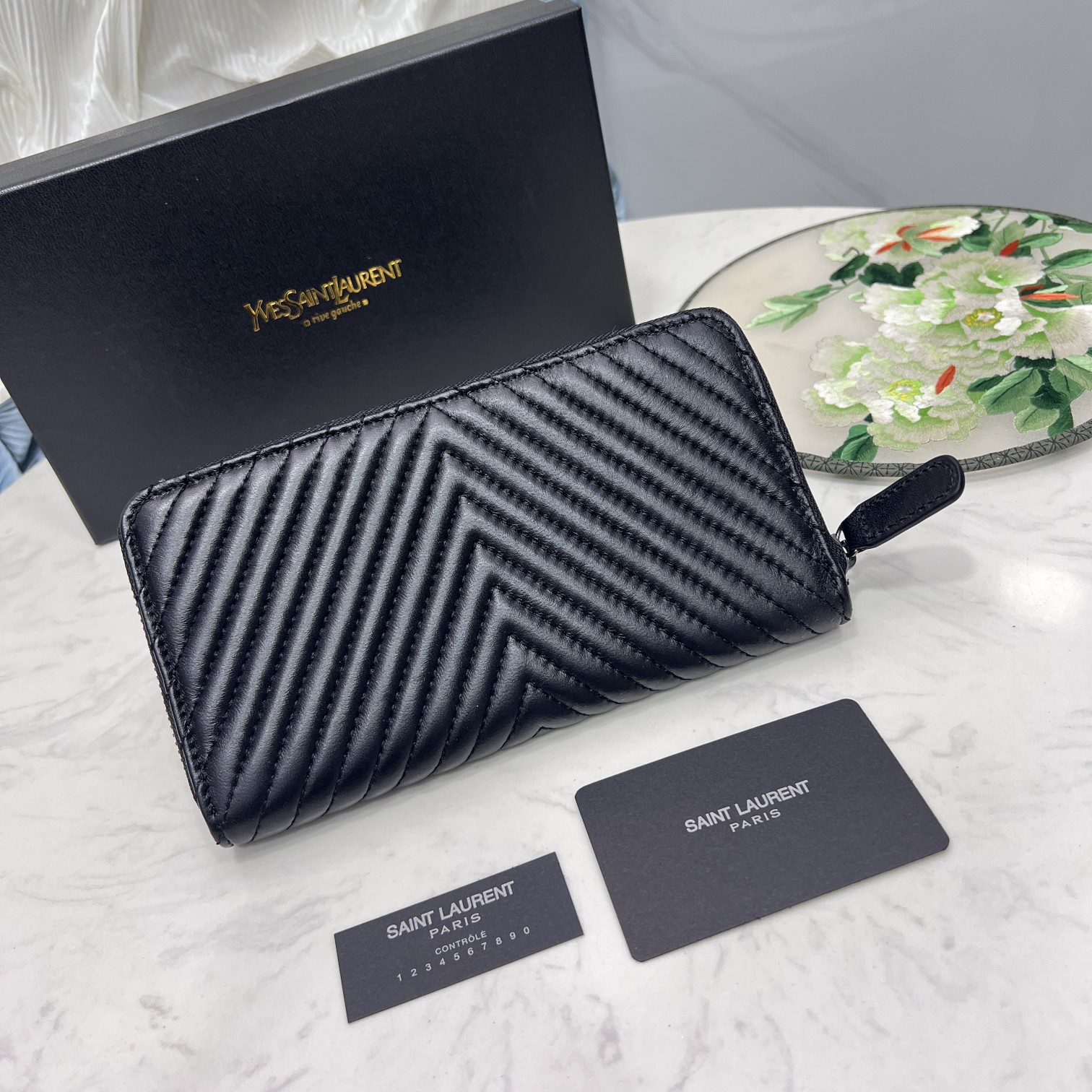 7.5″x3.9″ Leather Black Wallet QB-927140