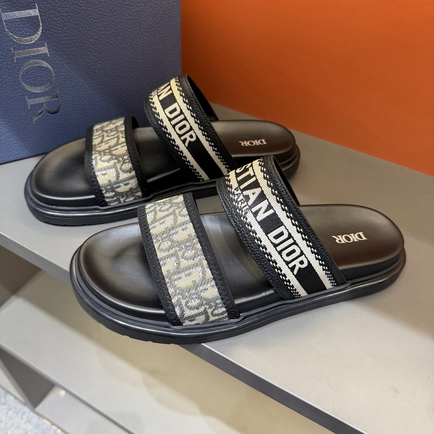 DR Slipper