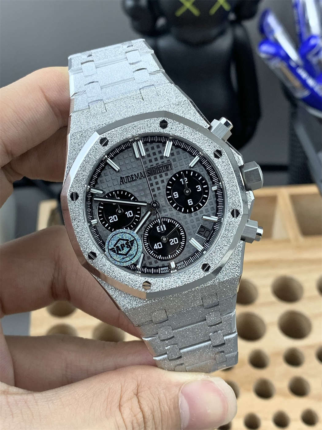 AP Royal Oak 26240 Replica – APS Factory Frosted White Gold Grey Dial 41mm