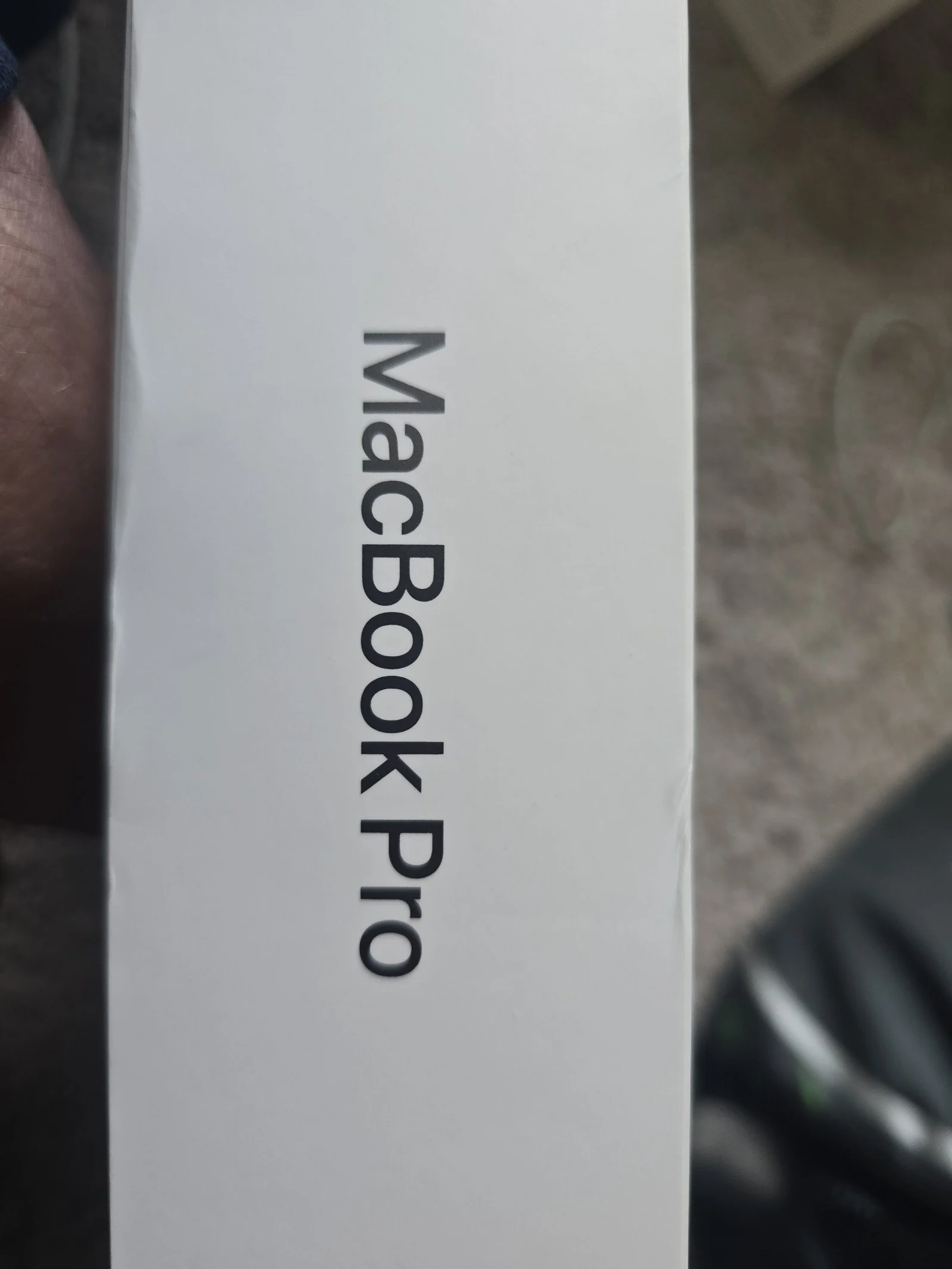 MacBook Pro 2D12