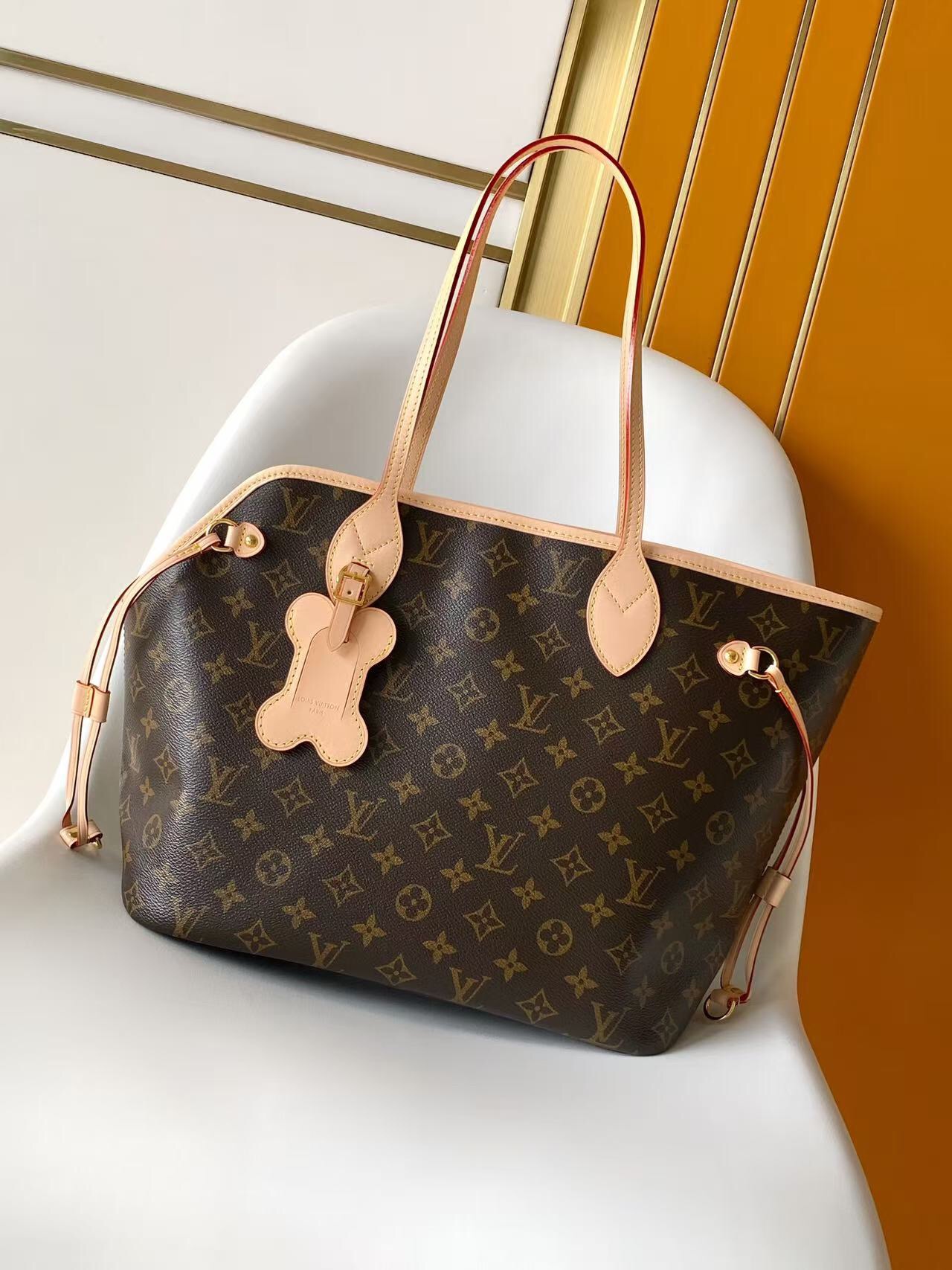 LV NEVERWOOF  Medium Pet Bag size:31*28*14CM