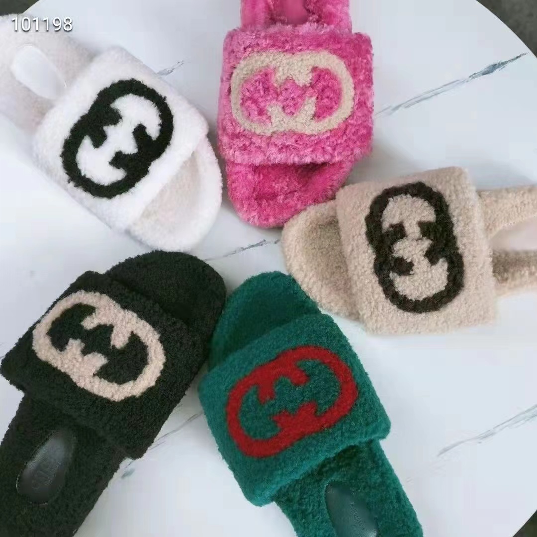 Classic Top quality plush Slippers LX-872182