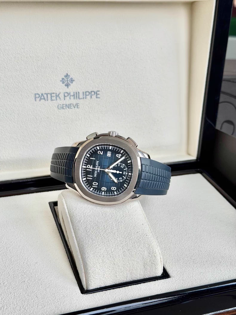Patek Philippe Aquanaut Mens Watch 5968G-001
