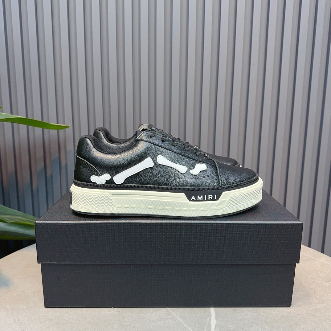 AMRI Sneakers