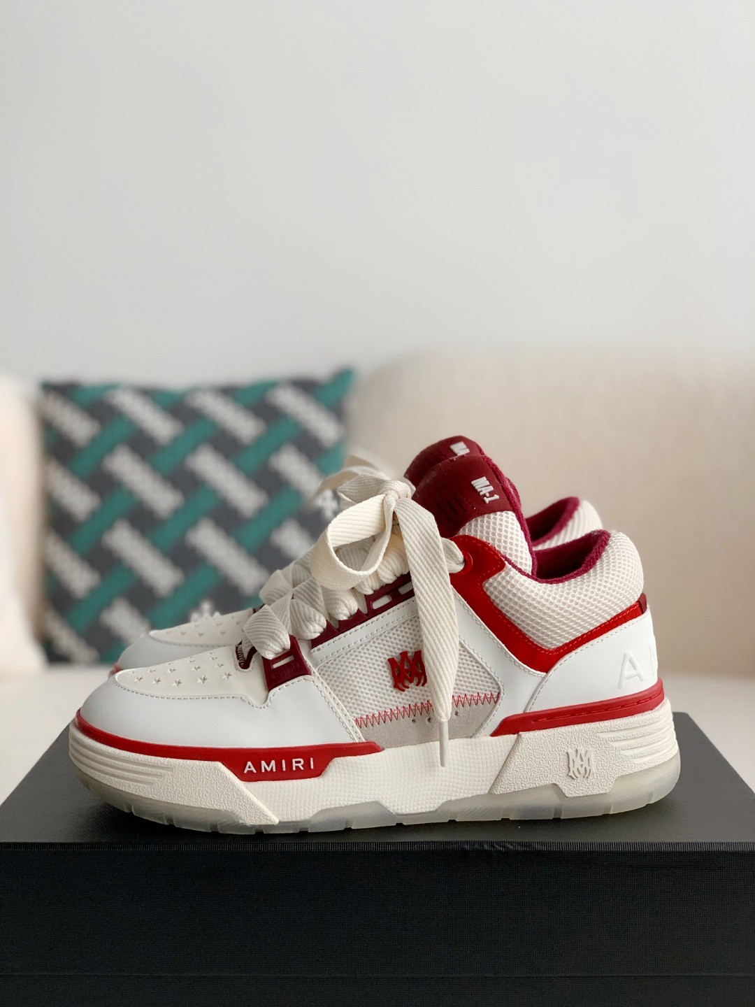 AMRI Sneakers