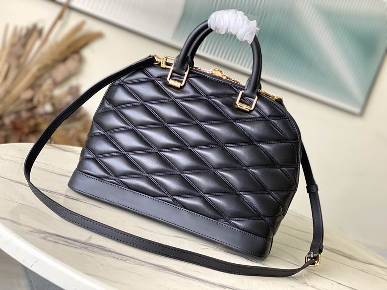 LV Handbag 32x25x16cm