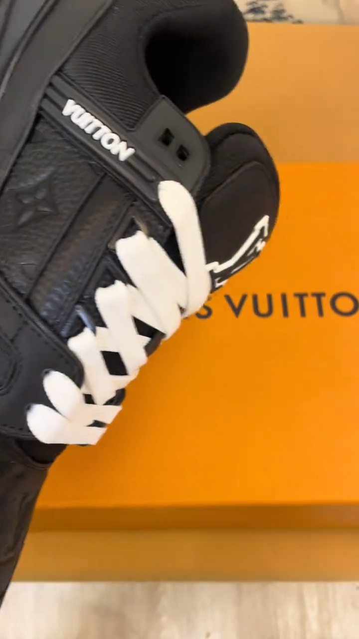 LV  Trainer Sneaker