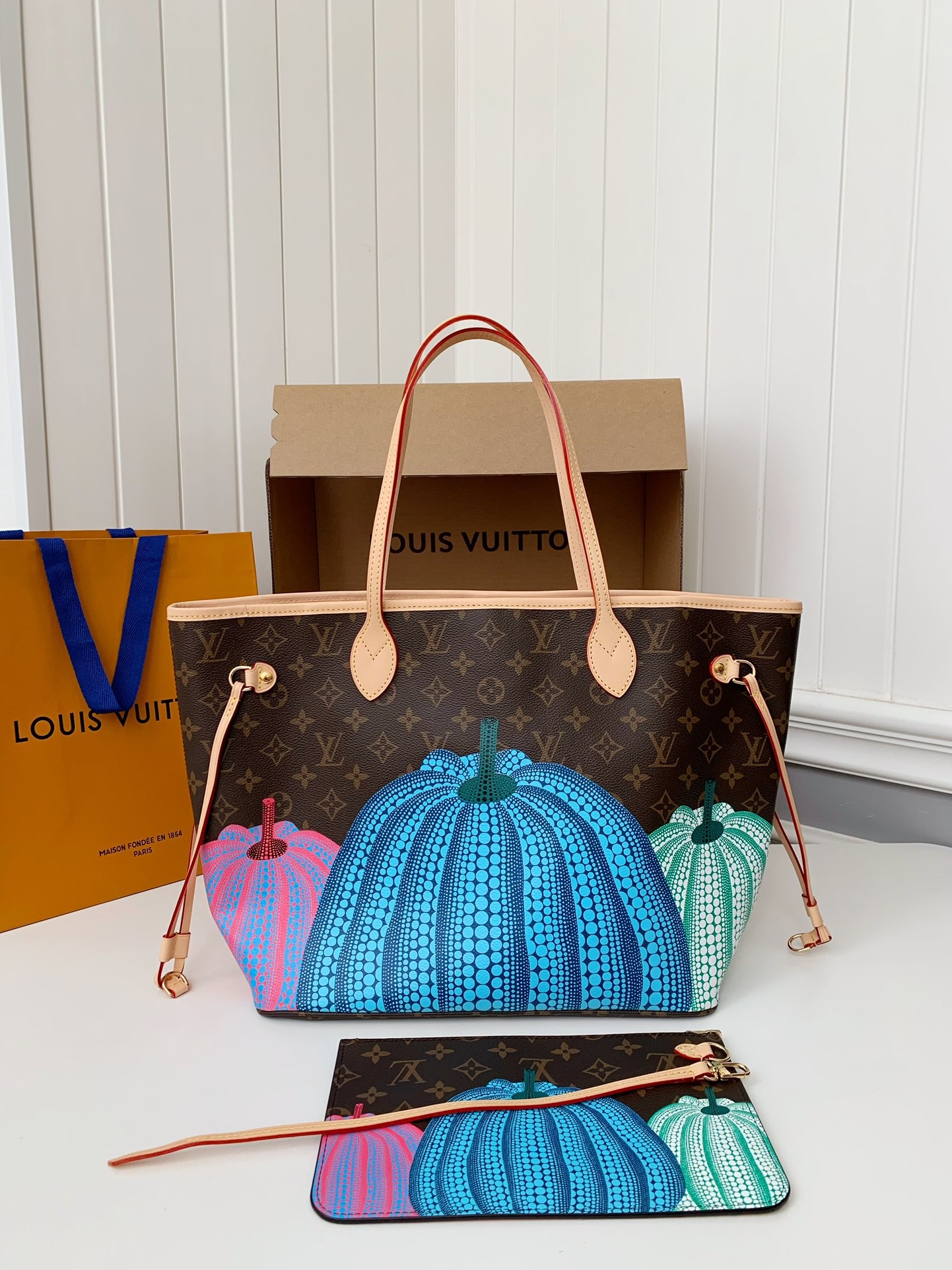 LV x Yayoi Kusama  NEVERFULL  31*28*14cm
