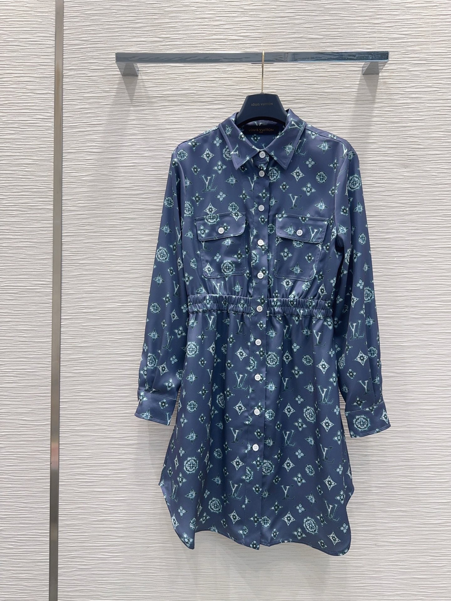 LV Long sleeve dress（Women's style）